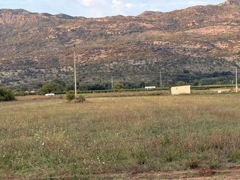 Prodaja, plac, 2200m², Vranići, Podgorica