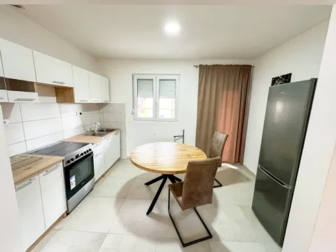 Izdavanje, jednosoban stan, 70m², Zabjelo, Podgorica - image 2