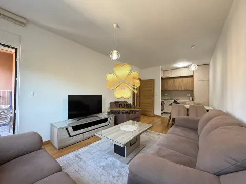 Spacious living room connected with the dining area and kitchen. - image 3