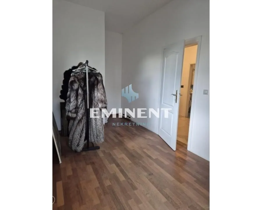Rent, three bedroom apartment, 90m², Kluz, Zvezdara Sve Podlokacije