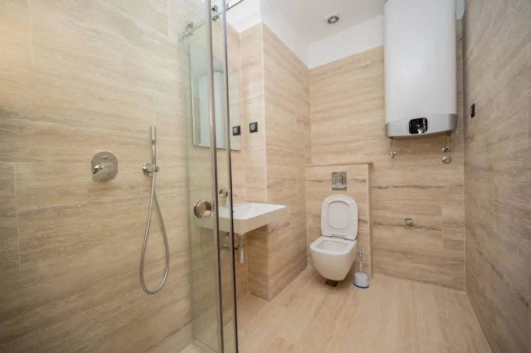 Rent, two bedroom apartment, 86m², Central Point, Podgorica