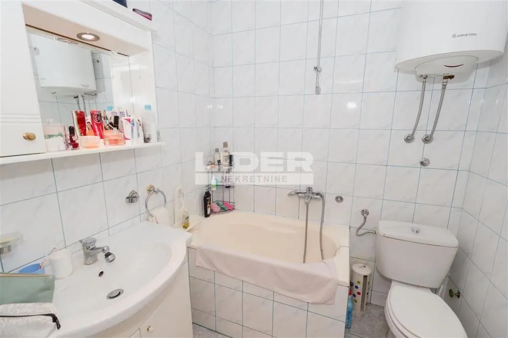 Sale, four bedroom apartment, 99m², Botanička Bašta, Palilula Sve Podlokacije