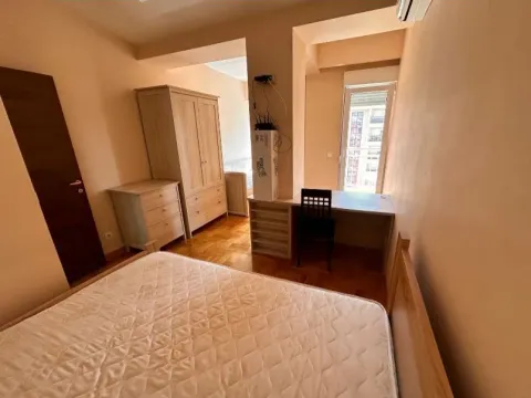 Prodaja, dvosoban stan, 92m², City Kvart, Podgorica - image 9