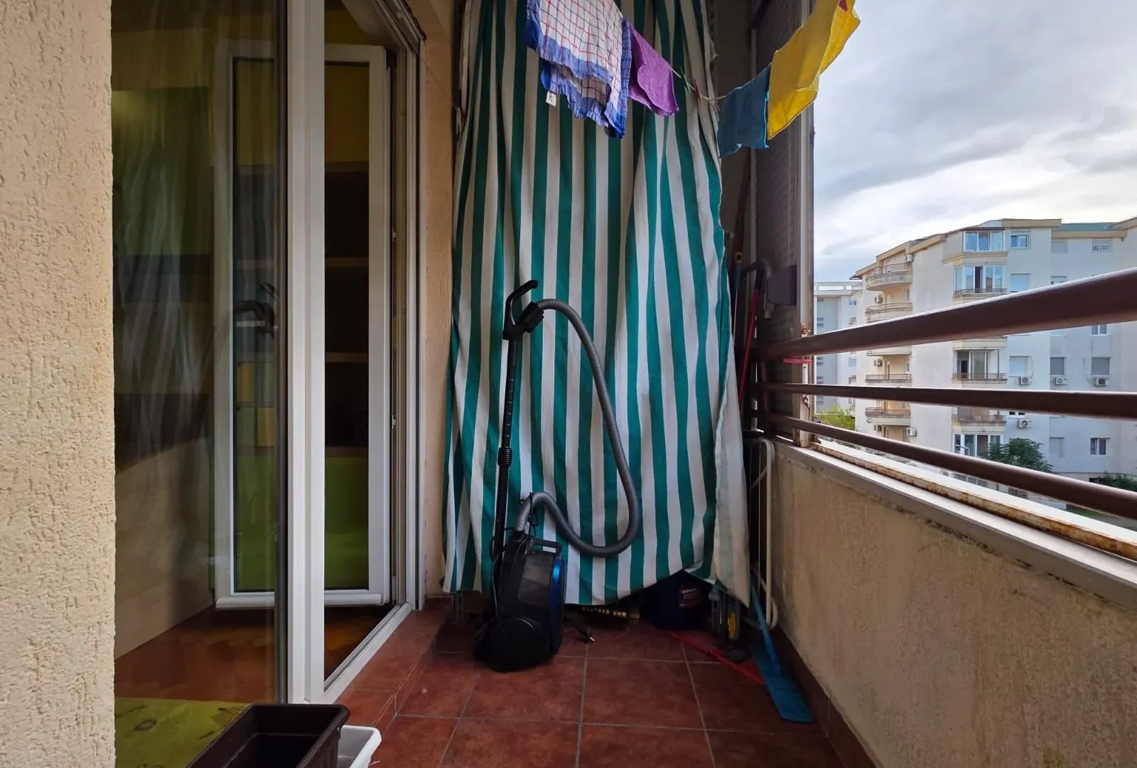 Izdavanje, dvosoban stan, 58m², Zagorič, Podgorica
