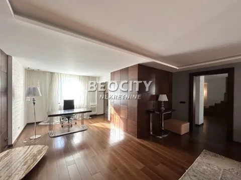 Izdavanje, četvorosoban stan, 240m², Kalenić Pijaca, Vračar Sve Podlokacije - image 25