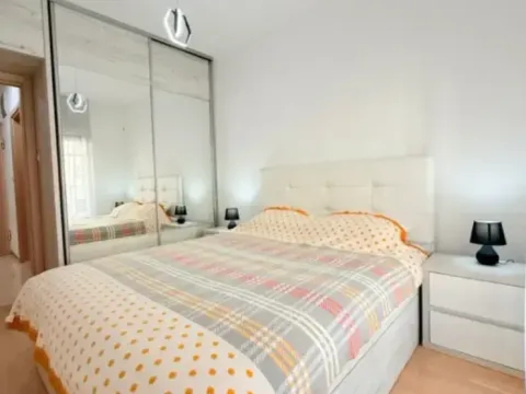 Izdavanje, jednosoban stan, 48m², City Kvart, Podgorica - image 7