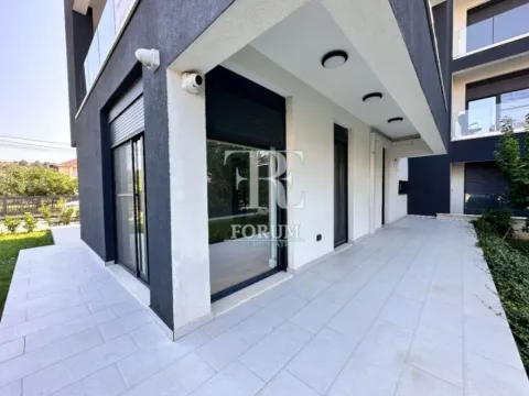 Rent, office space, 100m², Blok 9, Podgorica - image 9