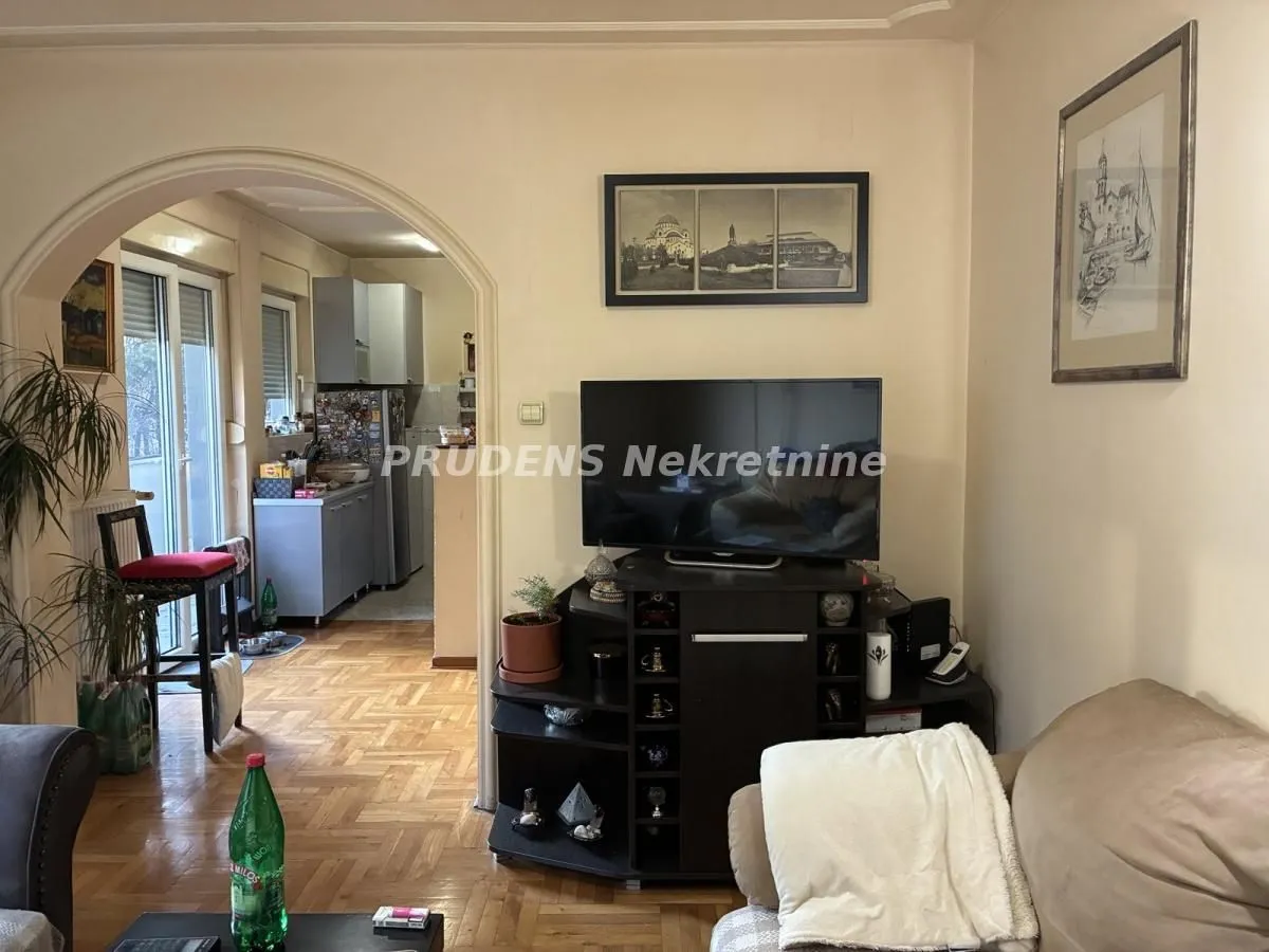 Prodaja, trosoban stan, 80m², Voždovac Sve Podlokacije, Beograd