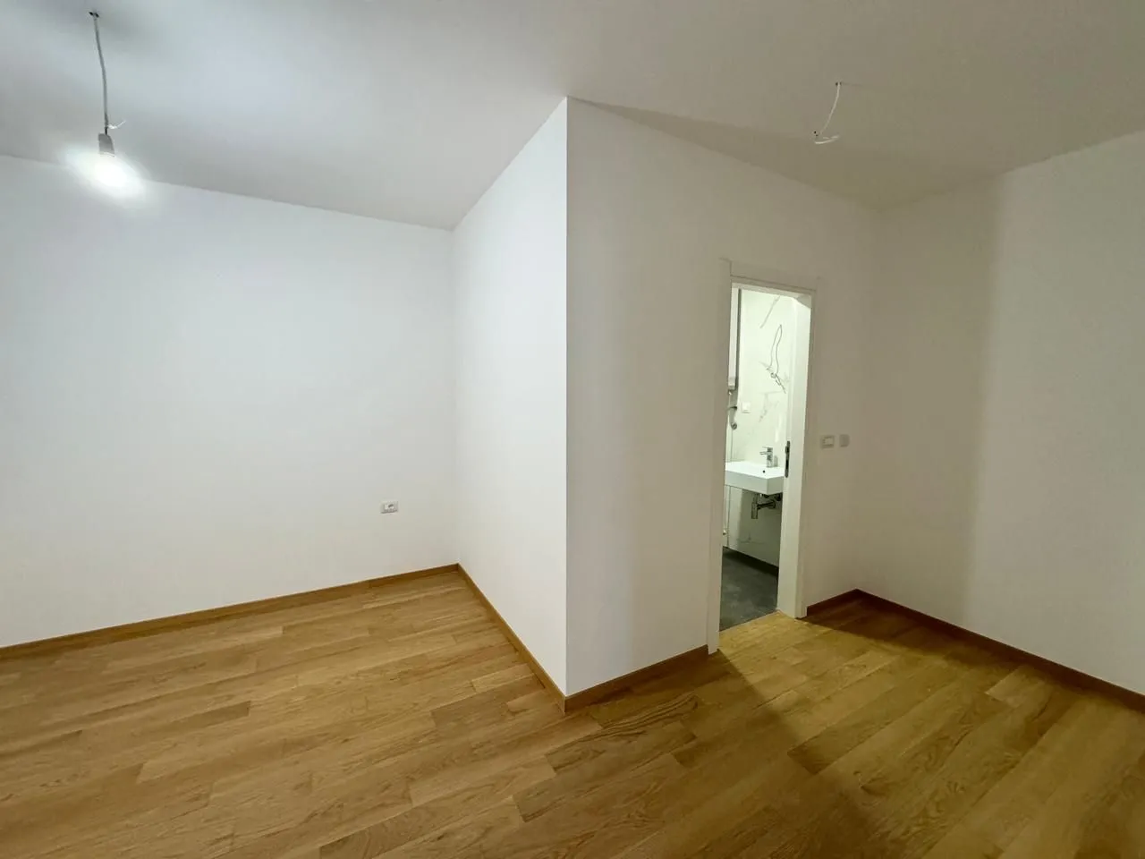 Prodaja, dvosoban stan, 85m², Bečići, Budva