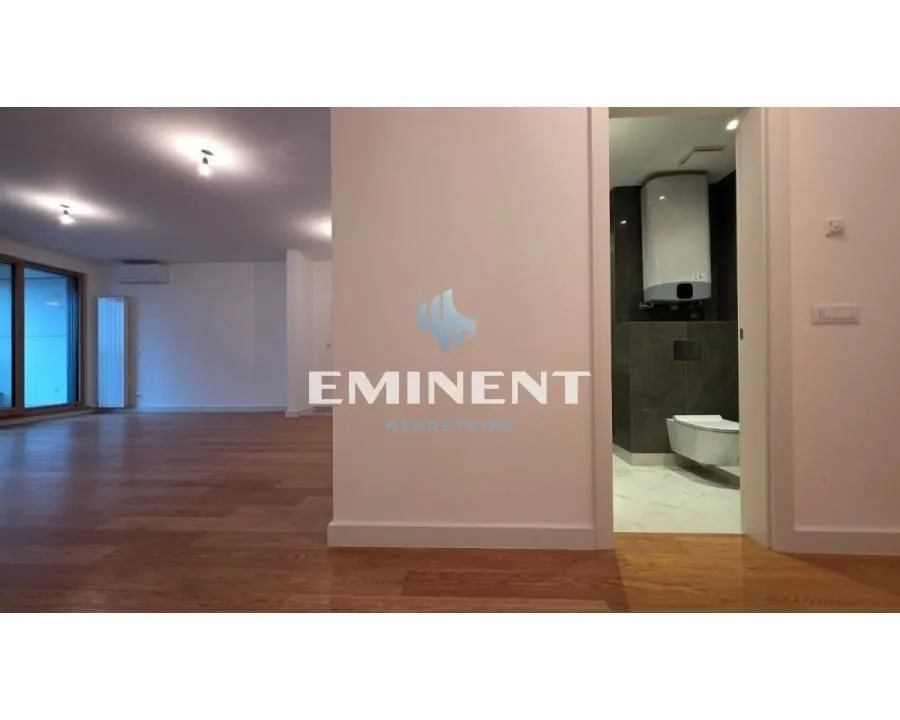 Prodaja, trosoban stan, 94m², Crveni Krst, Beograd