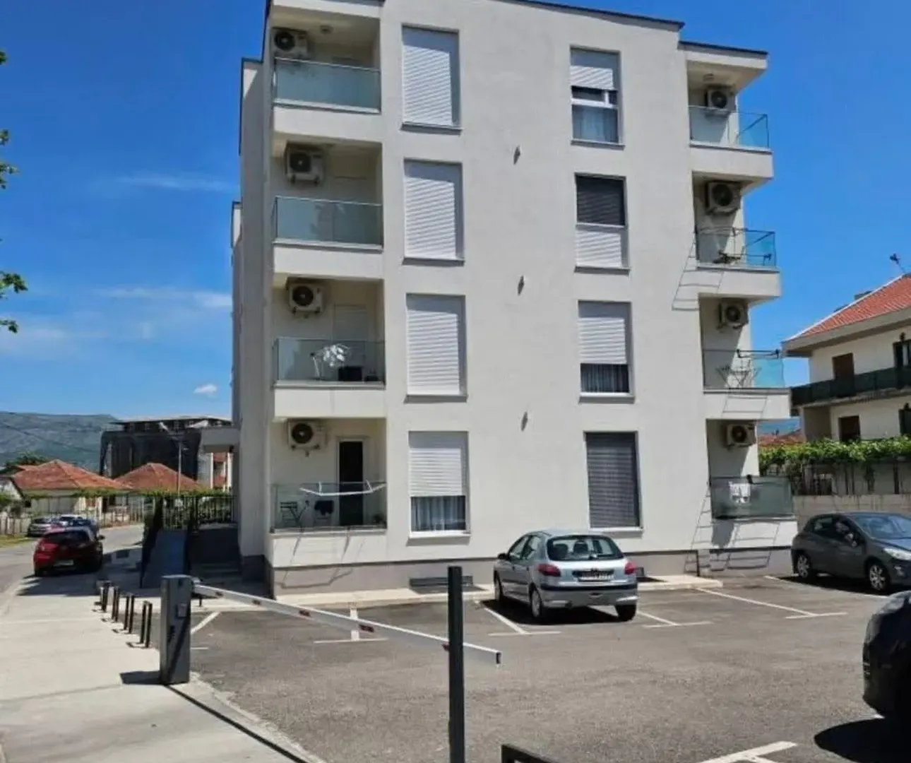 Rent, one bedroom apartment, 42m², Stari Aerodrom, Podgorica