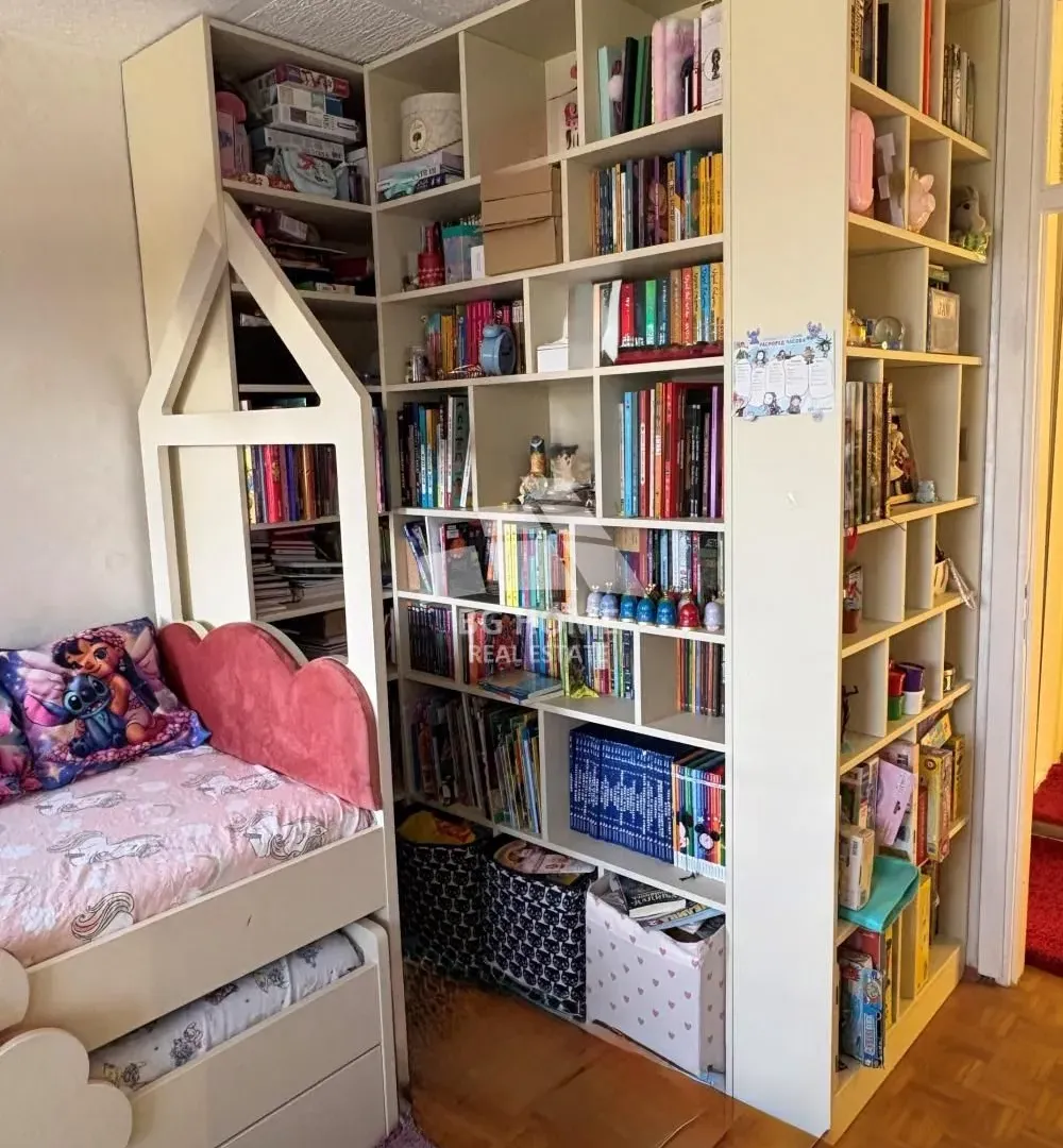 Prodaja, trosoban stan, 73m², Galenika, Beograd