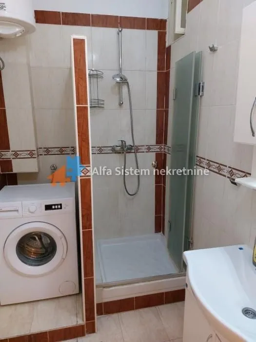 Rent, three bedroom apartment, 70m², Stari Grad, Beograd