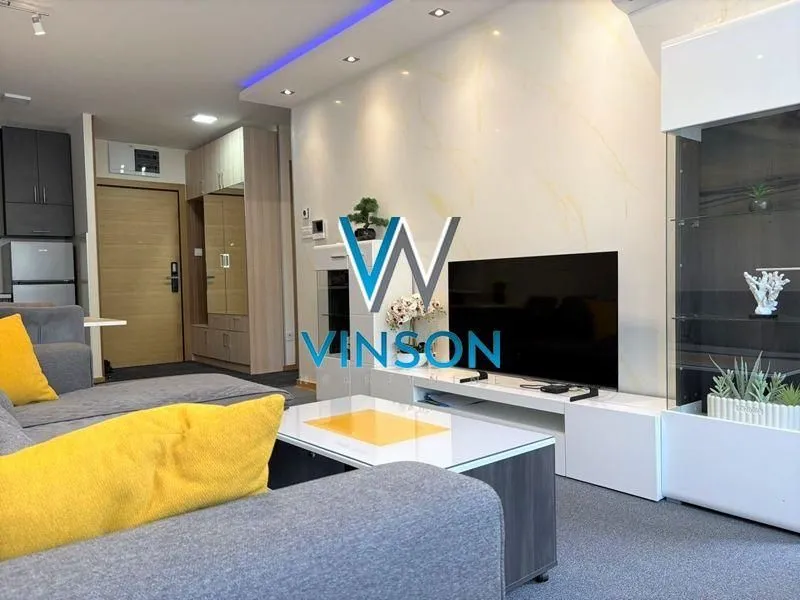 Izdavanje, jednosoban stan, 43m², Centar, Novi Sad