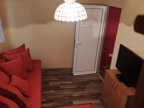 Prodaja, dvosoban stan, 50m², Stari Grad, Budva - image 2