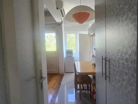 Prodaja, garsonjera, 34m², Centar, Tivat - image 8