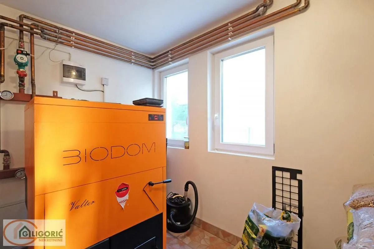 Sale, house, 460m², Arnajevo, Barajevo