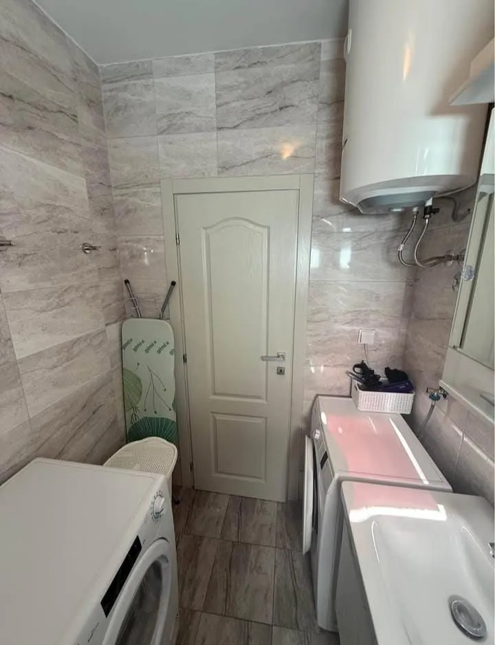 Prodaja, jednosoban stan, 58m², Momišići, Podgorica