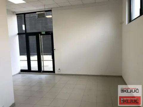 Rent, office space, 331m², Telep, Novi Sad Sve Podlokacije - image 5