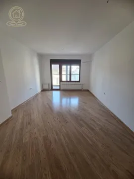 Prodaja, četvorosoban stan, 88m², Medijana, Niš - image 2