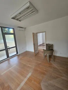 Rent, office space, 72m², Centar, Bar - image 2