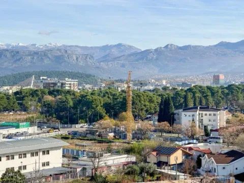 Izdavanje, jednosoban stan, 40m², Central Point, Podgorica - image 12