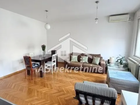 Rent, two bedroom apartment, 55m², Stari Grad, Beograd - image 2