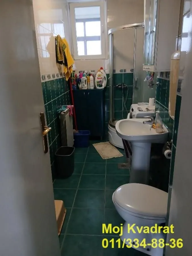 Sale, two bedroom apartment, 65m², Kalenić Pijaca, Vračar Sve Podlokacije