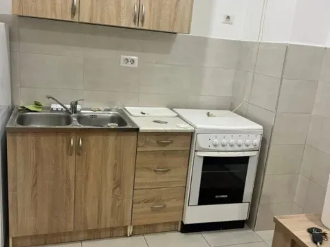 Izdavanje, jednosoban stan, 44m², City Kvart, Podgorica - image 4