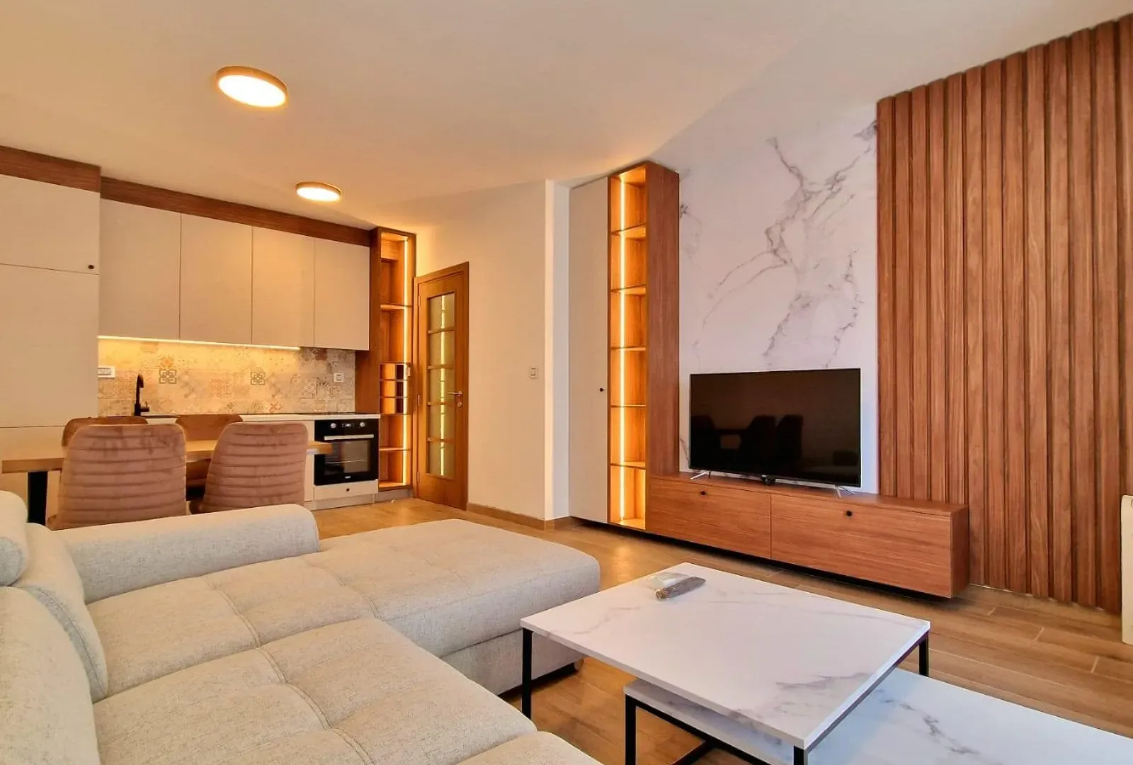 Sale, one bedroom apartment, 53m², Podkošljun, Budva