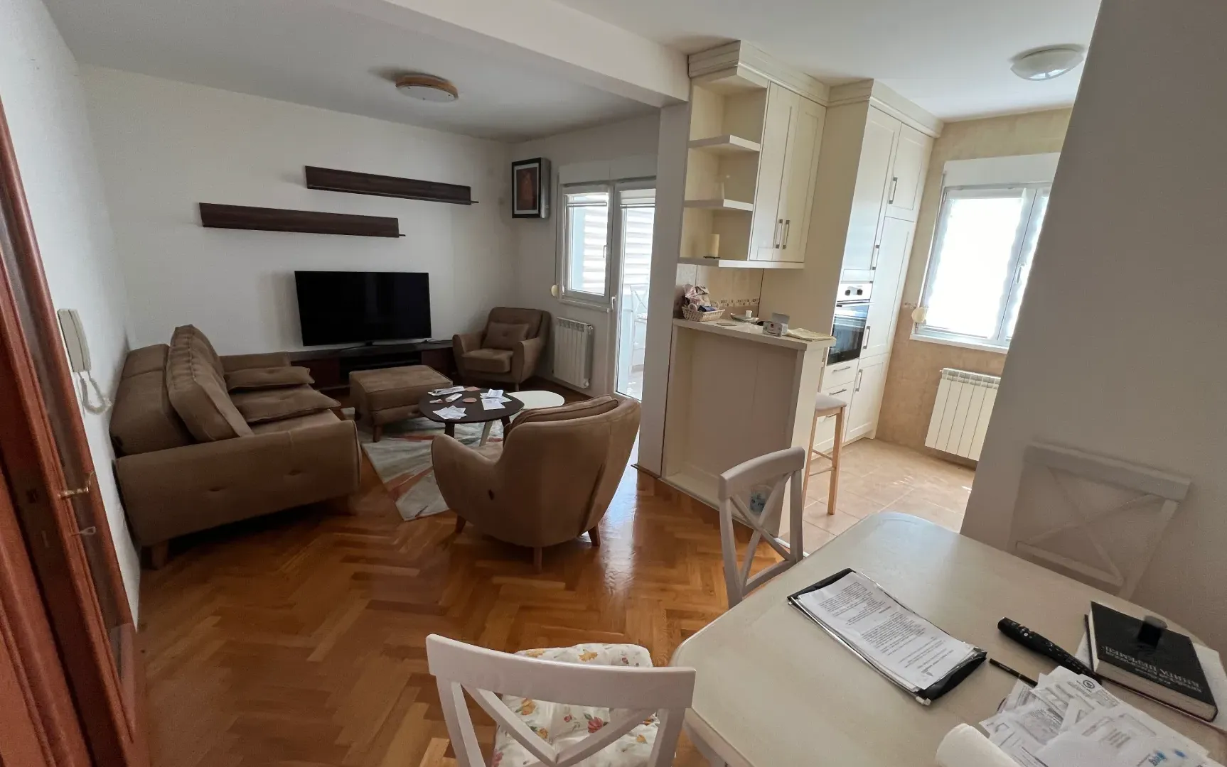 Prodaja, dvosoban stan, 76m², Bar, Crna Gora