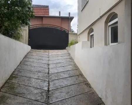 Izdavanje, poslovni prostor, 100m², Petlovo Brdo, Beograd - image 7