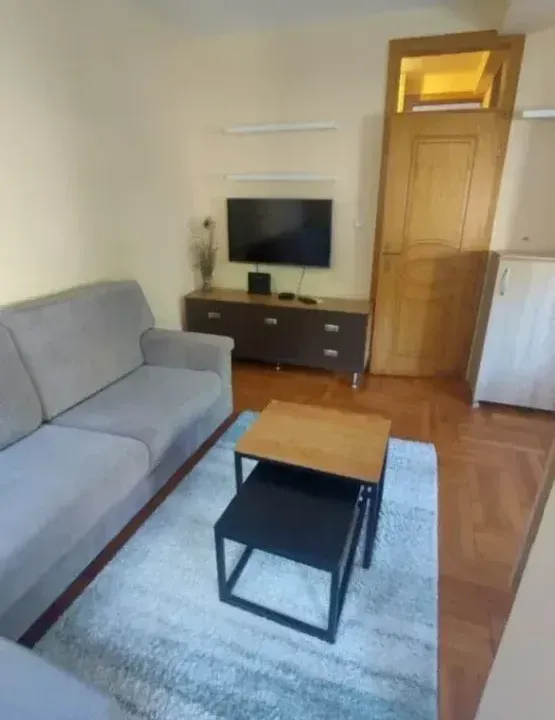 Izdavanje, jednosoban stan, 38m², Gorica C, Podgorica
