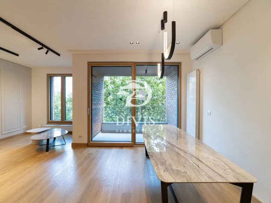 Izdavanje, trosoban stan, 94m², Vukov Spomenik, Zvezdara Sve Podlokacije