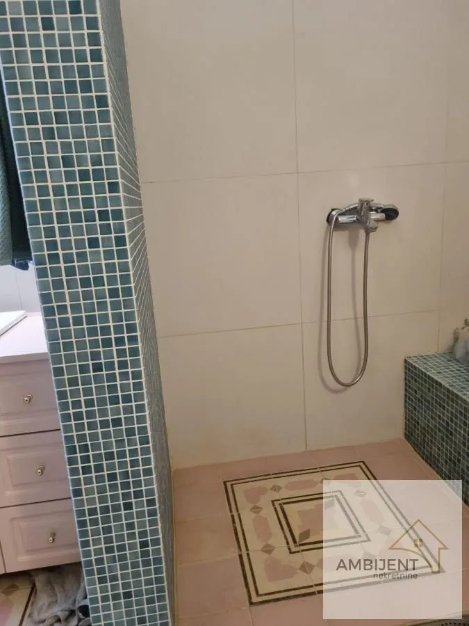 Sale, three bedroom apartment, 66m², Obilićev Venac, Beograd