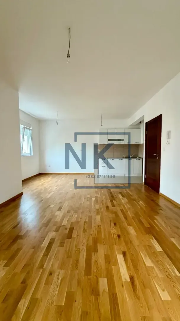 Prodaja, dvosoban stan, 73m², Tuški Put, Podgorica