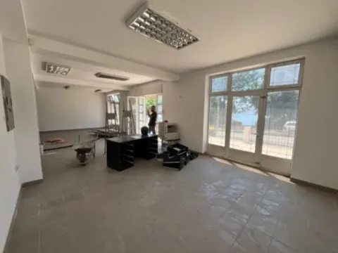 Rent, office space, 180m², Šušanj, Bar - image 11