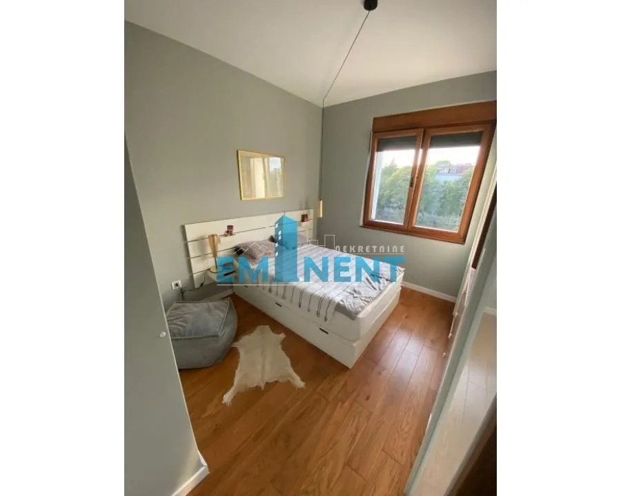 Izdavanje, stan, 41m², Savski Venac, Beograd
