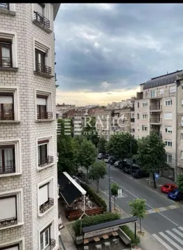 View from the terrace overlooking the street and urban neighborhood. - image 13