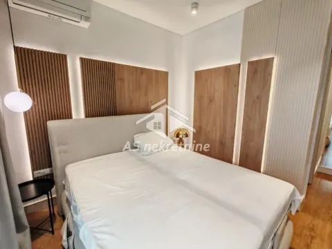 Izdavanje, trosoban stan, 100m², Savski Venac, Beograd - image 14