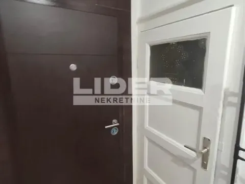 Izdavanje, dvosoban stan, 40m², Savski Venac, Beograd - image 8