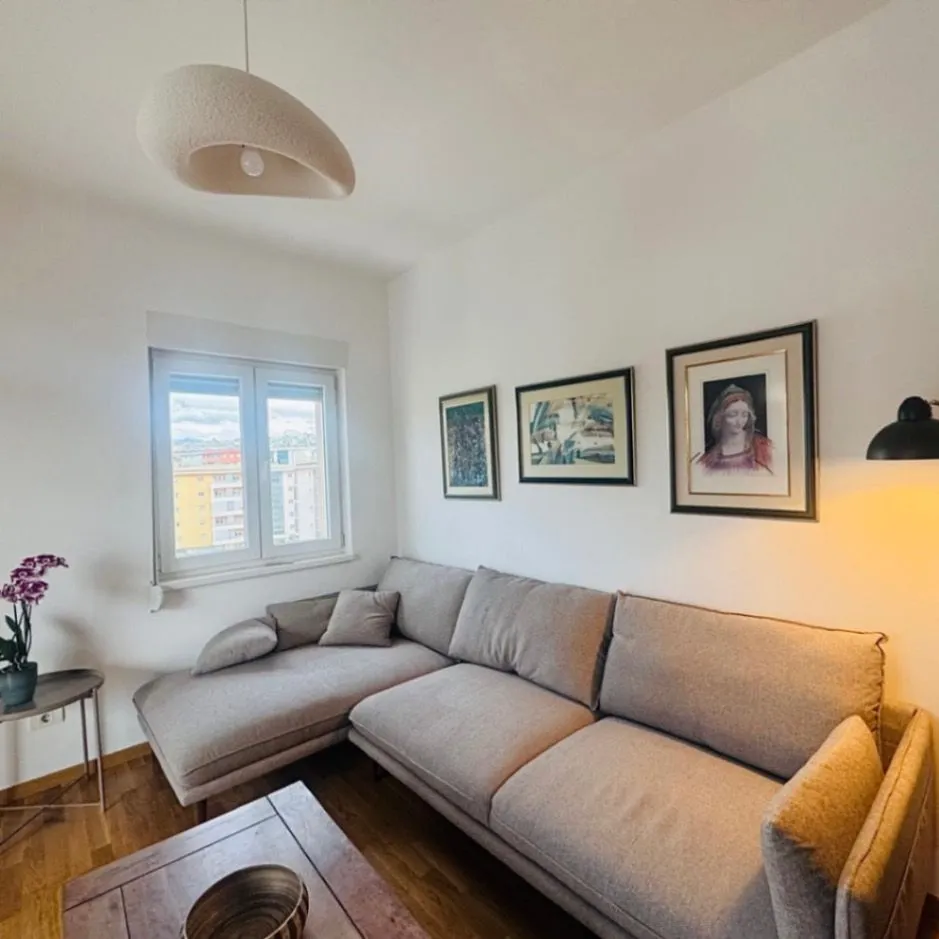 Izdavanje, jednosoban stan, 53m², City Kvart, Podgorica