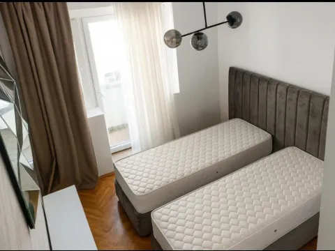 Izdavanje, dvosoban stan, 80m², Preko Morače, Podgorica - image 5