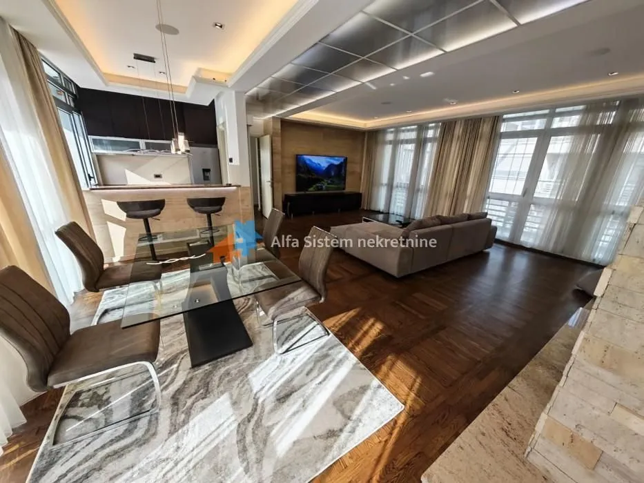 Rent, four bedroom apartment, 148m², Savski Venac, Beograd