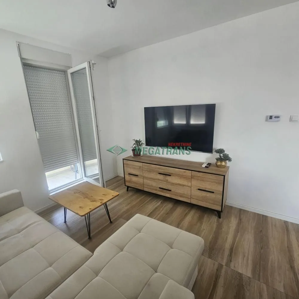 Izdavanje, dvosoban stan, 41m², Adice, Novi Sad Sve Podlokacije