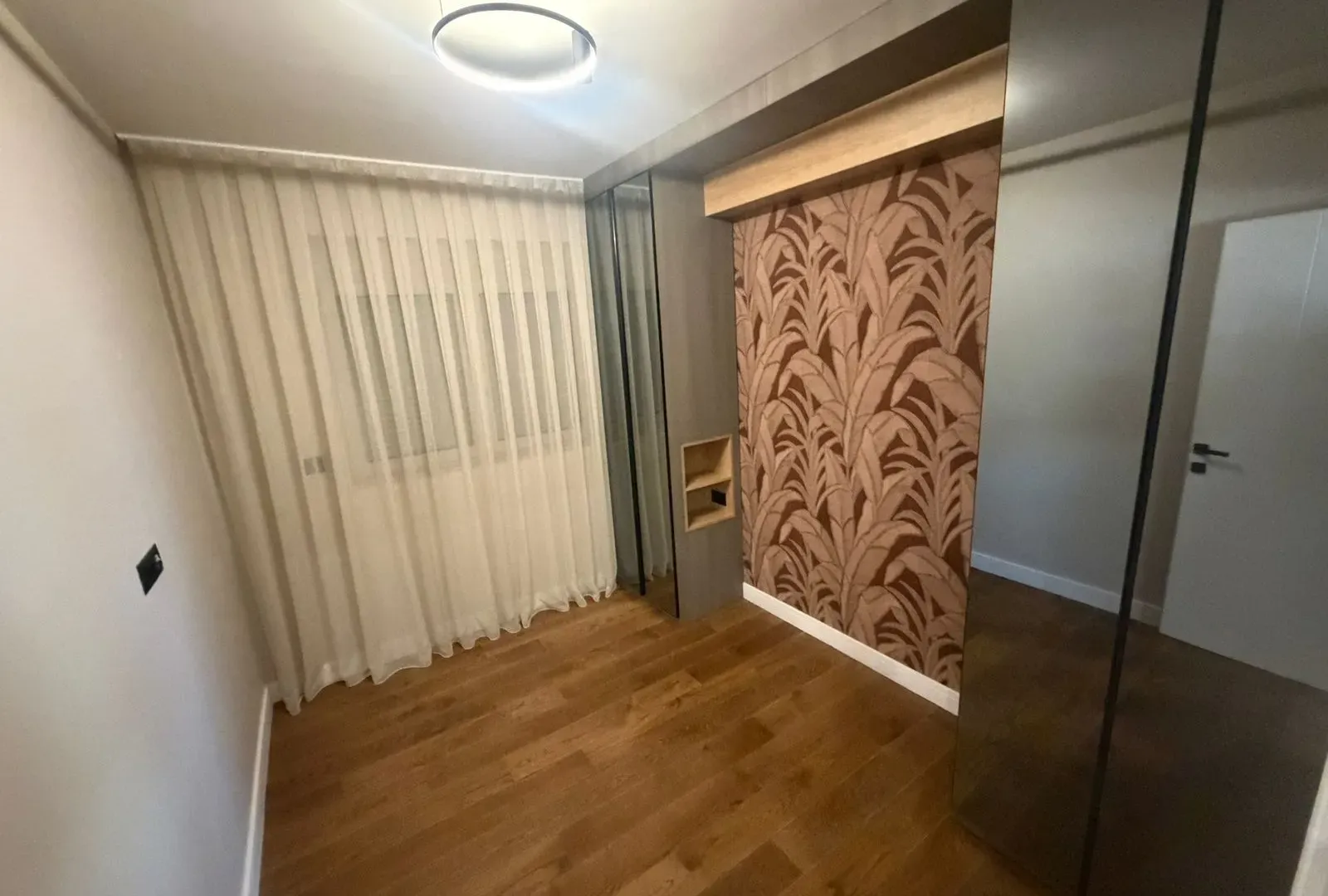 Izdavanje, dvosoban stan, 72m², Tripovići, Tivat