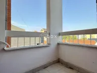 Sale, three bedroom apartment, 75m², Dom zdravlja, Niš - image 15