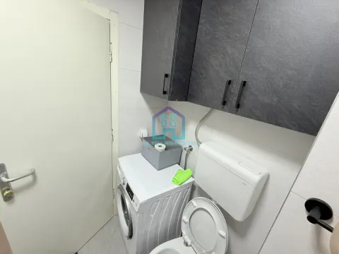 Izdavanje, dvosoban stan, 43m², Centar, Novi Sad - image 17