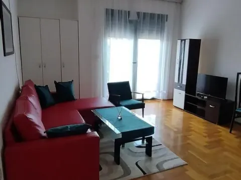 Izdavanje, stan, 30m², Vezirov Most, Podgorica - image 2