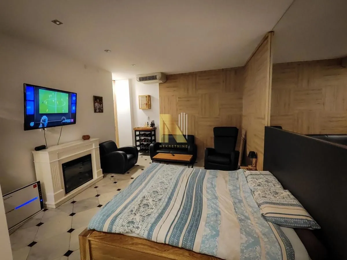 Prodaja, dvosoban stan, 59m², Centar, Novi Sad